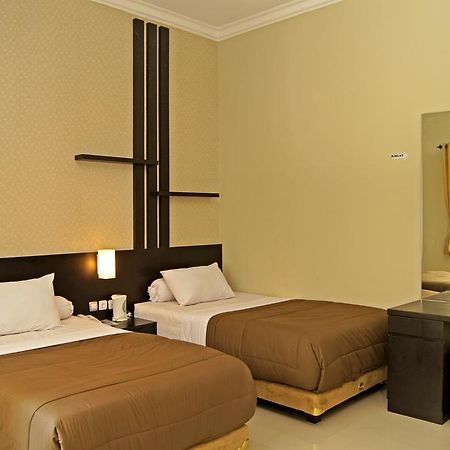 The Winner Premier Hotel Pemalang Ngoại thất bức ảnh