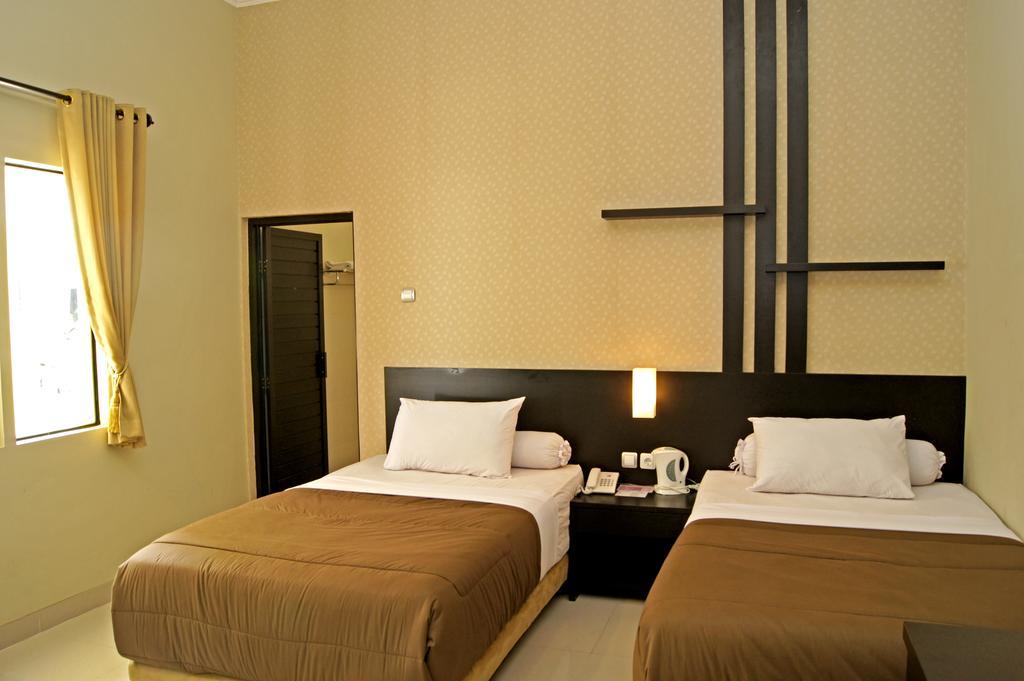 The Winner Premier Hotel Pemalang Ngoại thất bức ảnh