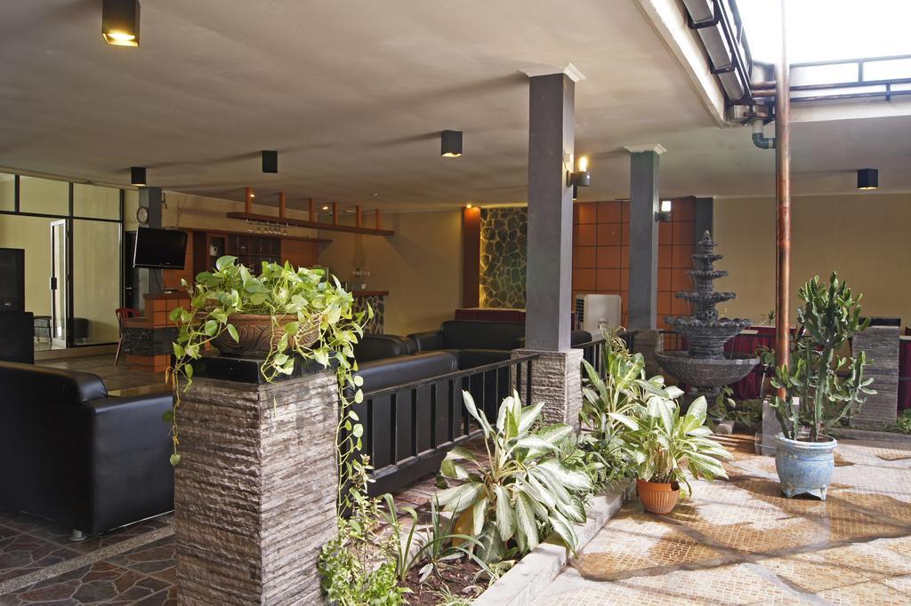 The Winner Premier Hotel Pemalang Ngoại thất bức ảnh